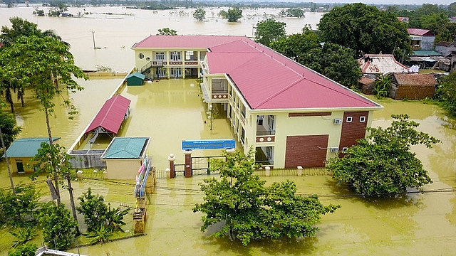 vung ron lu ha noi ngap trong bien nuoc nhin tu flycam
