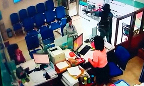 nghi can dung sung cuop ngan hang o tien giang da bi bat