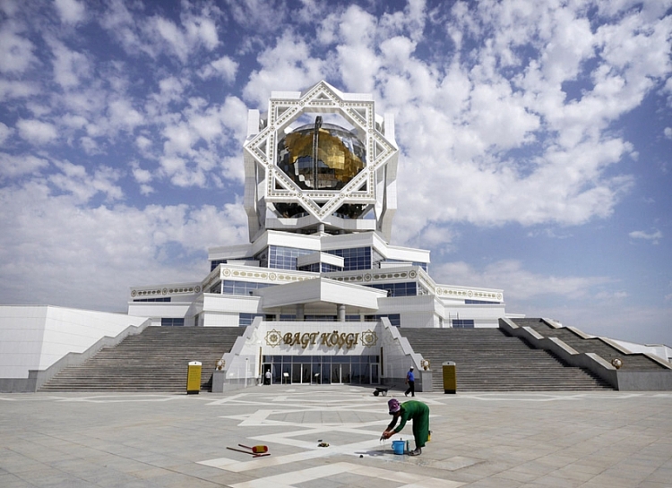 Đặc sắc Turkmenistan dac sac turkmenistan
