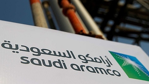 Saudi Aramco đe dọa sẽ bơm dầu tràn ngập thị trường saudi aramco de doa se bom dau tran ngap thi truong