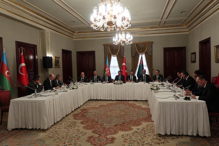 tho nhi ky azerbaijan va turkmenistan tang cuong hop tac nang luong