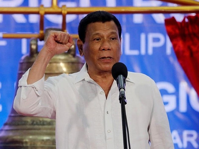 Dầu mỏ: Tổng thống Philippines không ngại điều tàu chiến đến Biển Đông