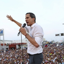 venezuela to cia dung sau dao chinh doa san sang dap tra quan su