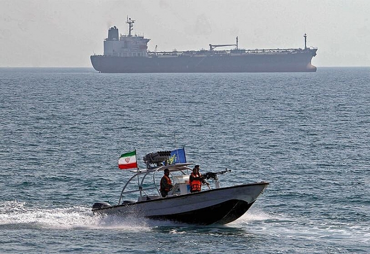 Iran, Nga và Syria lập liên minh bảo vệ tàu chở dầu