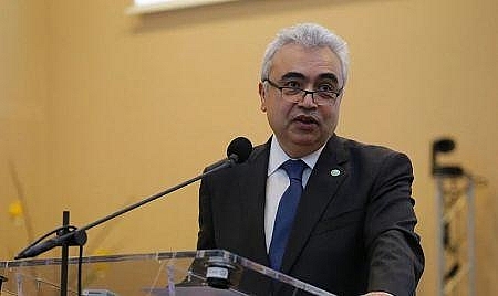 Những dự báo sai về nhu cầu dầu mỏ thế giới Những dự báo sai về nhu cầu dầu mỏ thế giới