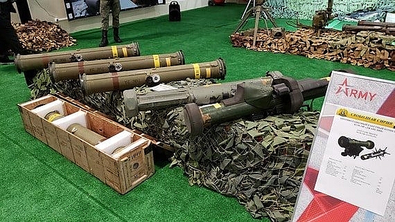 nga trung bay vu khi my thu duoc tai syria
