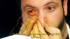 Độc nhất vô nhị: Vẽ tranh bằng mắt