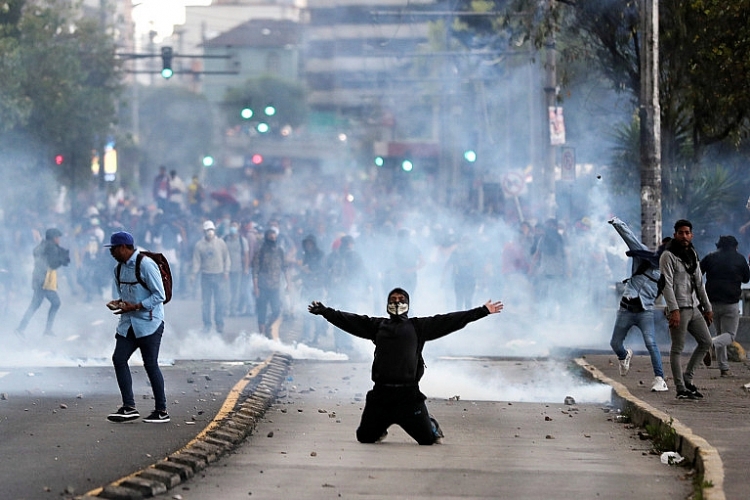 Ecuador: Khủng hoảng xã hội thêm trầm trọng do giá nhiên liệu tăng ecuador khung hoang xa hoi them tram trong do gia nhien lieu tang