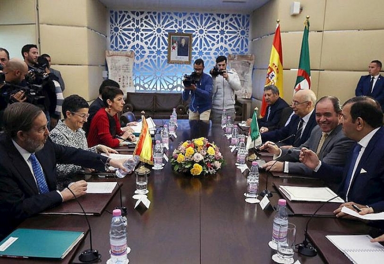 0231-atalayar-argelia-espana