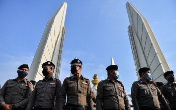 Thái Lan ban bố tình trạng khẩn cấp ở Bangkok