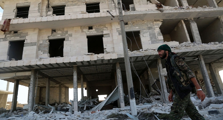 quan doi syria tien vao manbij giai cuu nguoi kurd khoi nanh vuot cua tho nhi ky