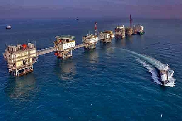 Arab Saudi và Kuwait nối lại khai thác 2 mỏ chung arab saudi va kuwait noi lai khai thac 2 mo chung