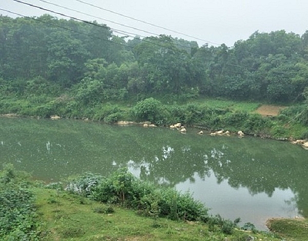 ha tinh ra song bat de nam sinh lop 10 duoi nuoc