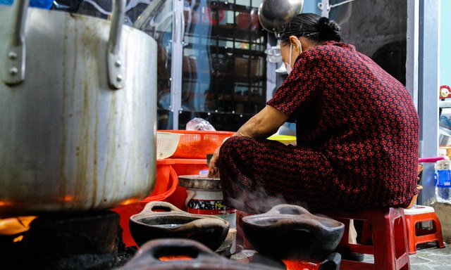 Mẹ già 70 tuổi và câu chuyện nồi lẩu gánh 3 thế hệ - 9