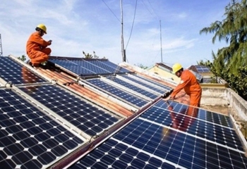 Cắt giảm điện năng lượng tái tạo, nhà đầu tư muốn được công bằng
