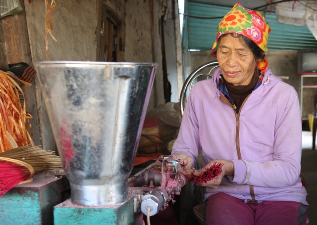 Làng hương Báo Ân tất bật vào vụ Tết