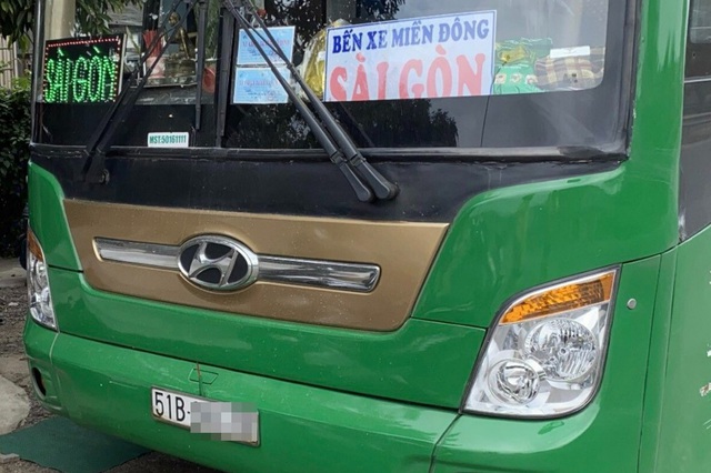 Trao trả 8 công dân Trung Quốc nhập cảnh chui vào Việt Nam - 1