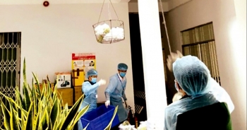 Rửa tiền, phơi tiền, xét nghiệm cho tiền trong khu cách ly
