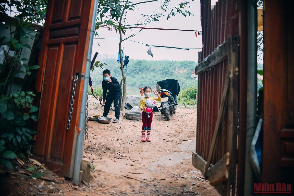 Những ngày cận Tết ở “xóm nhà phao”