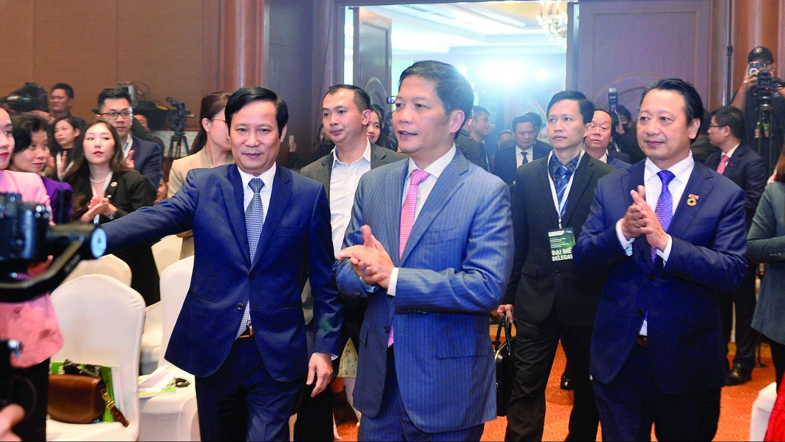 Động lực công nghiệp hóa, hiện đại hóa!