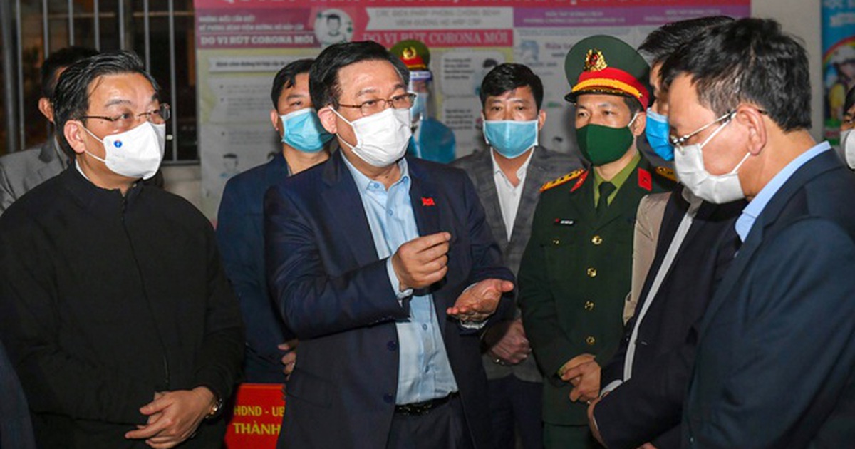 Hà Nội lo tết xa nhà cho học sinh trường Xuân Phương bị cách ly