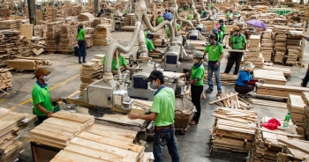 Vận động công nhân có quê thuộc vùng dịch ở lại Bình Dương đón Tết