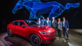 Điều gì đang chờ đợi “tương lai điện” của Ford?