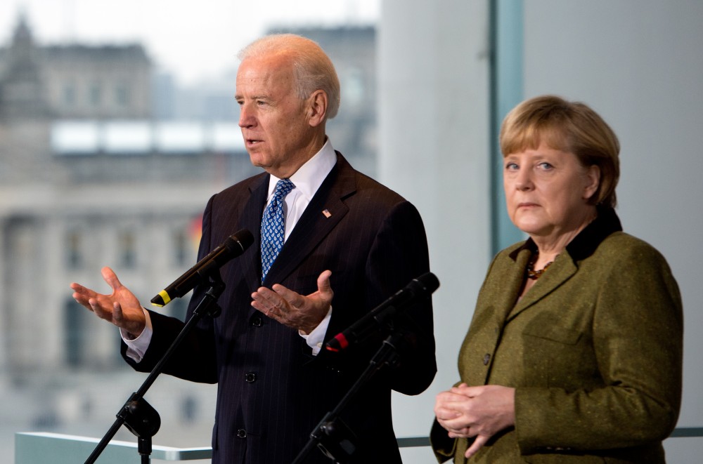 Thủ tướng Đức Angela Merkel và ông Joe Biden khi còn trên cương vị Phó Tổng thống Mỹ năm 2013. (Nguồn: Getty Images) Thủ tướng Đức Angela Merkel và ông Joe Biden khi còn trên cương vị Phó Tổng thống Mỹ năm 2013. (Nguồn: Getty Images)