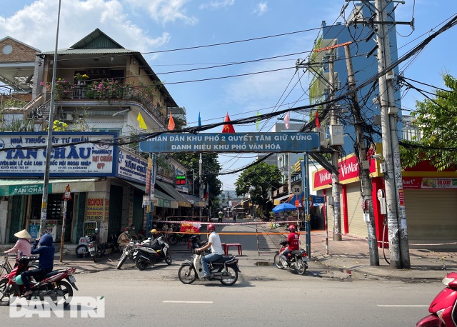 TPHCM đang xem xét phương án thu hẹp địa điểm bị phong tỏa vì dịch Covid-19 - 1