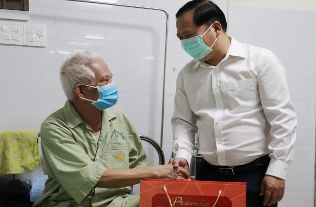 Bác sĩ xác định không nghỉ Tết - 3