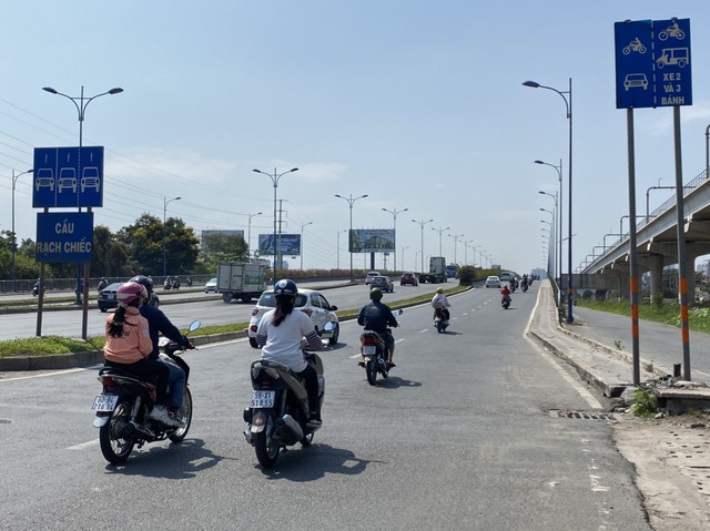 TPHCM an nhàn ngày làm việc đầu năm Tân Sửu - 9