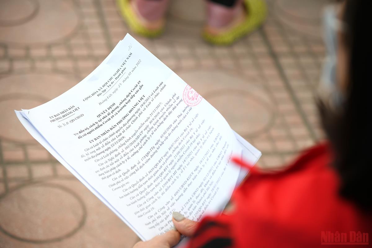 Hà Nội: Bất cập F0 xếp hàng đến xác nhận âm tính, dương tính. -0