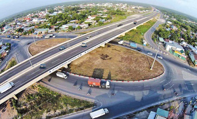 Hai dự án cao tốc Bắc - Nam trắng tay sau mời thầu khởi công vào tháng 6 - 1