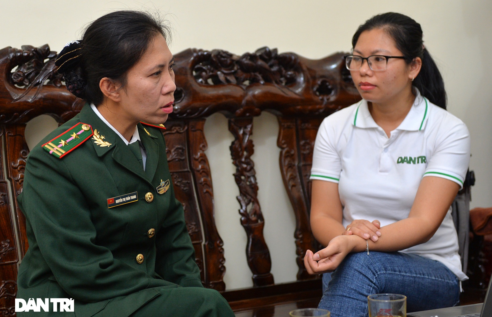 Người mẹ biên phòng của những đứa trẻ tộc người ngủ ngồi Đan Lai - 3