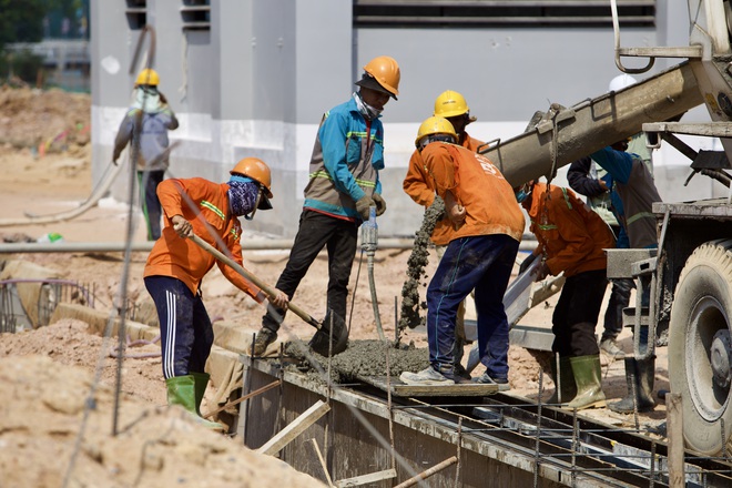 Cận cảnh đại công trường Metro chạy nước rút về đích - 4