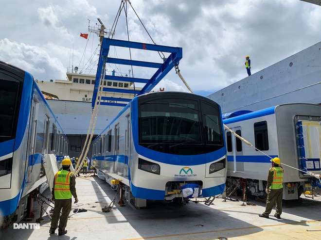 Cận cảnh đại công trường Metro chạy nước rút về đích - 12