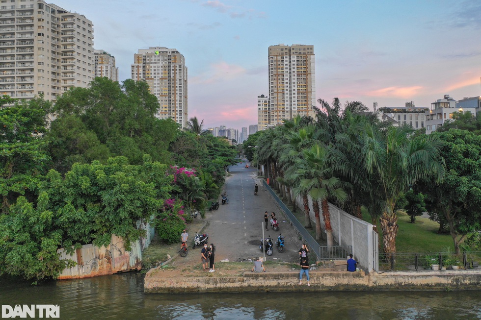 Làm sao để bờ sông Sài Gòn không là của riêng người giàu? - 5