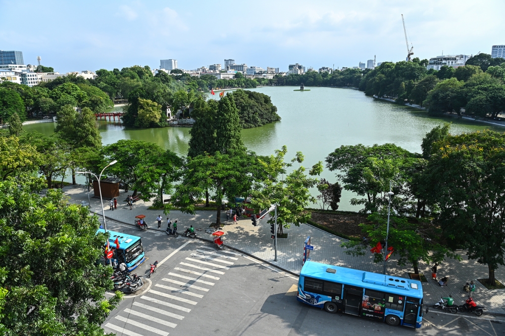 Đẩy mạnh việc thực hiện nếp sống vì một Thủ đô sáng, xanh, sạch, đẹp