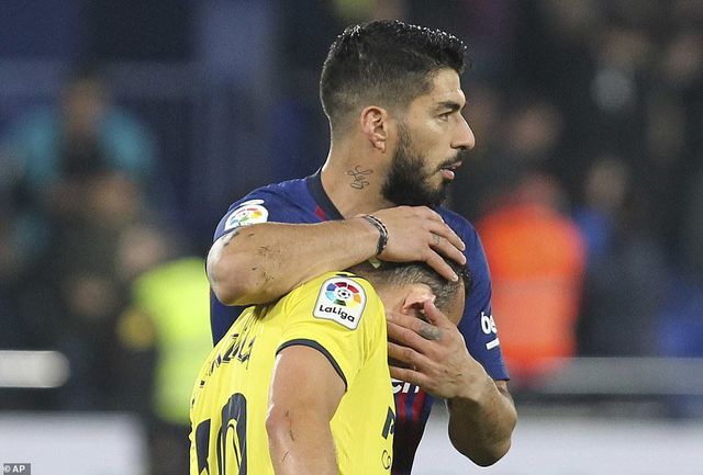 villarreal 4 4 barcelona messi suarez ghi ban o phut bu gio