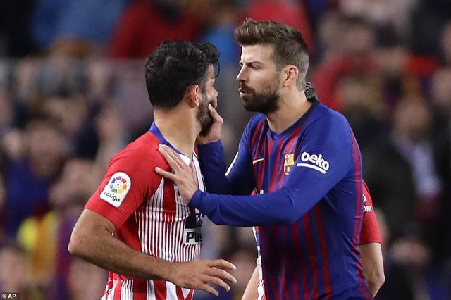 barcelona 2 0 atletico messi suarez bung sang phut cuoi