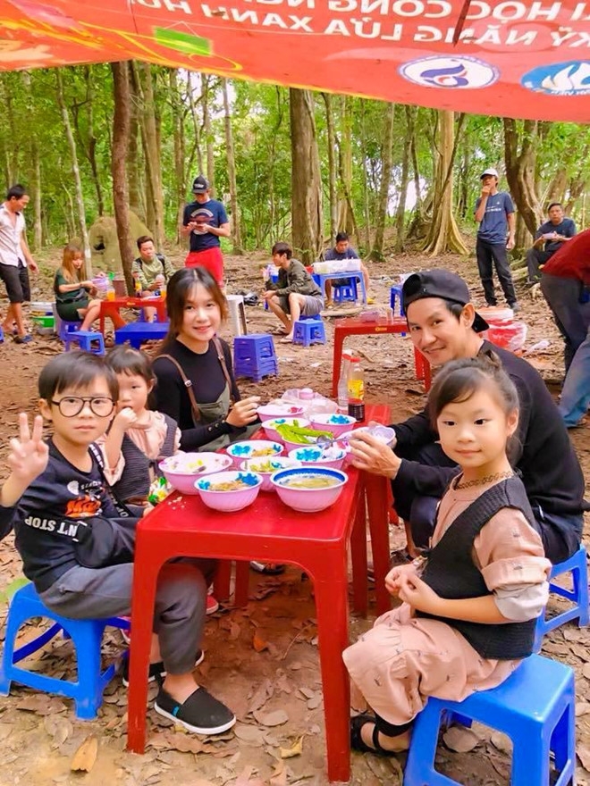 sao viet 284 ho ngoc ha vuong nghi an mang thai voi nguoi tinh kim ly