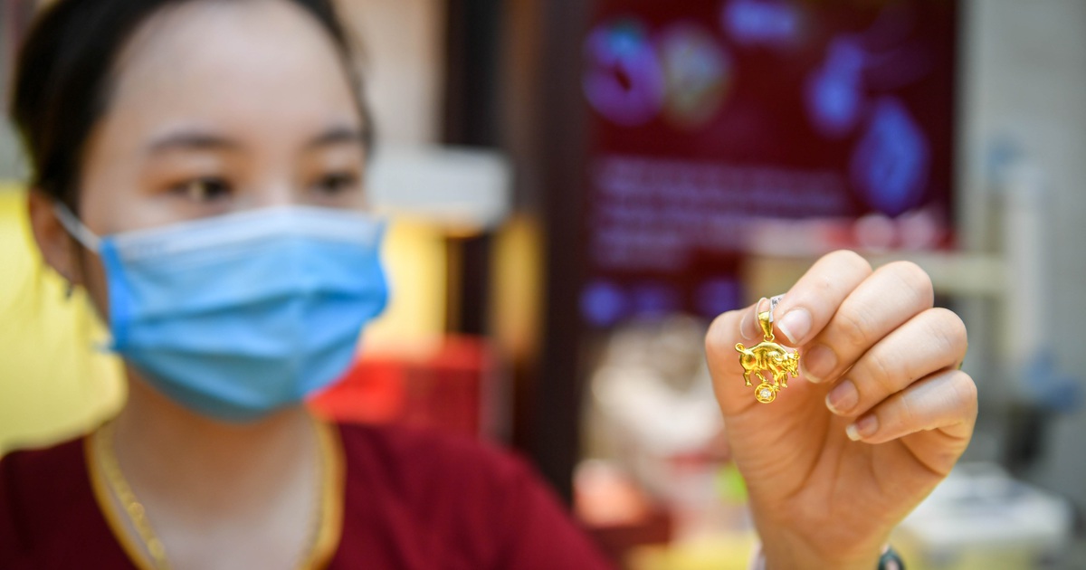 “Sốt” vàng đi qua: Ai lỗ, ai lãi?