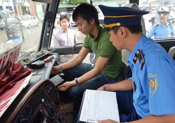 "Sờ gáy" doanh nghiệp vận tải vi phạm về giám sát hành trình