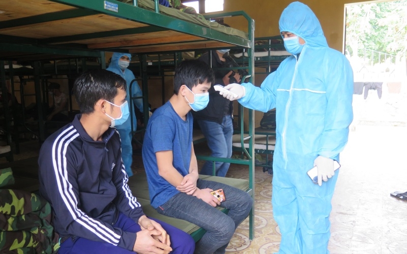 Kiểm soát chặt biên giới, sẵn sàng tình huống 30.000 người mắc Covid-19