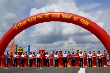 Cao tốc Trung Lương - Mỹ Thuận thông tuyến từ 30/4, miễn phí 60 ngày