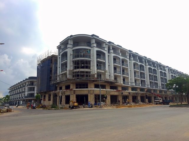 nha pho o tp hcm dang tang phi ma do nguon cung khan hiem