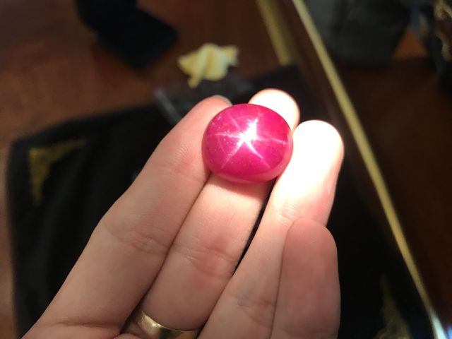 tra 21 ty dong bo da ruby sao sieu hiem dai gia van lac dau