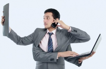 3 hoạt động âm thầm tiêu hao năng lượng của bạn