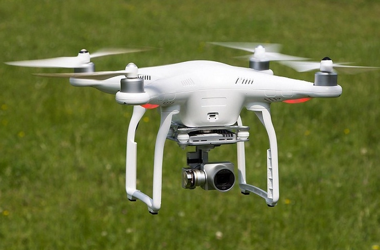Flycam lạ bị dọa bắn hạ ở trận Việt Nam - Myanmar: Luật quy định thế nào?