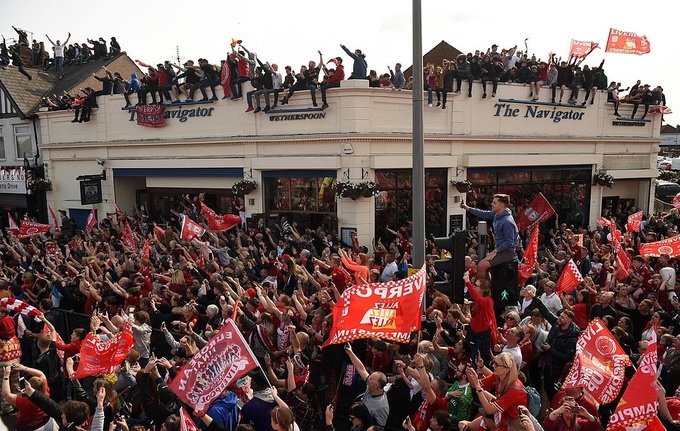 bien nguoi ruoc cup cung liverpool